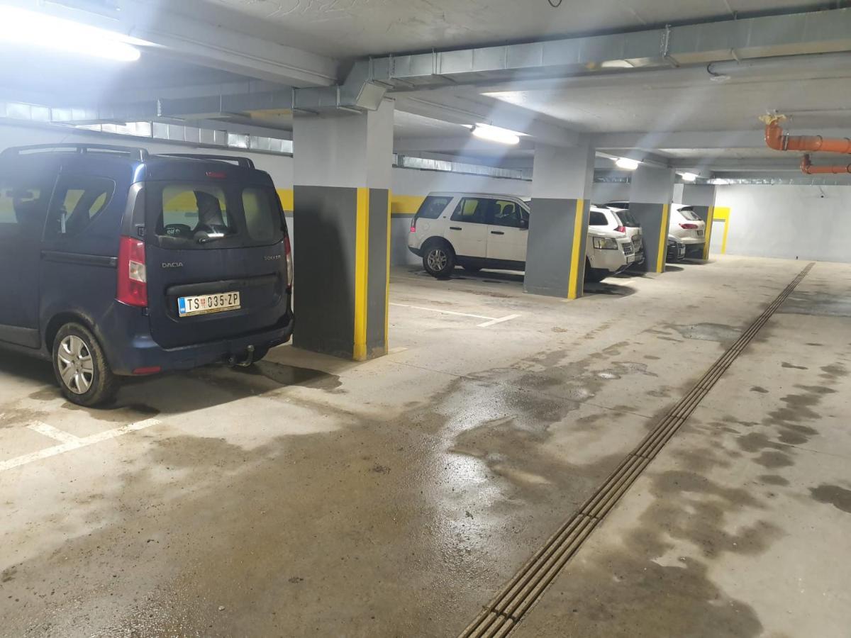 Apartman Kraljevi Cardaci Sadikovic Sa Garazom Kopaonik Exterior photo